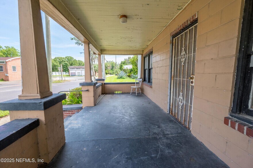 237 S Thompson St, Starke, FL à vendre - Photo du bâtiment - Image 3 de 10