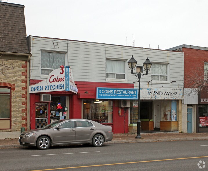 10140 Yonge St, Richmond Hill, ON à vendre - Photo du bâtiment - Image 3 de 5