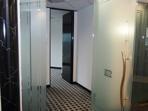 1 Queens Rd, Melbourne for lease Interior Photo- Image 2 of 3