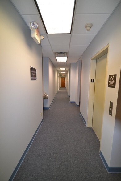 1124 Hartman Ln, Shiloh, IL à louer - Photo intérieure - Image 3 de 5