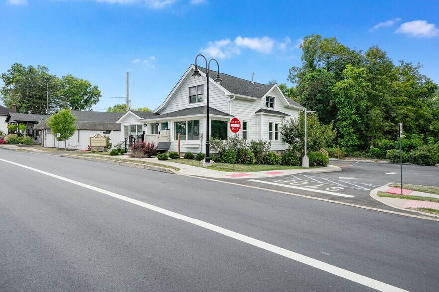 12 Route 202, Montville, NJ à vendre - Photo du bâtiment - Image 2 de 19
