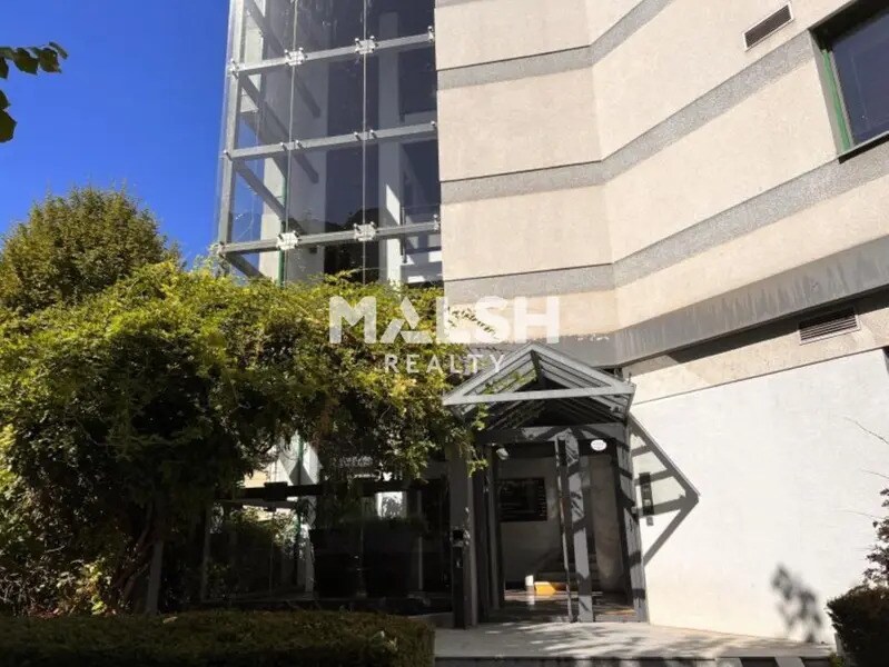 13 Quai Du Commerce, Lyon for lease Building Photo- Image 1 of 7