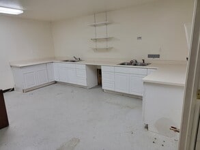 350 Bridge St, Yuba City, CA for lease Interior Photo- Image 2 of 3