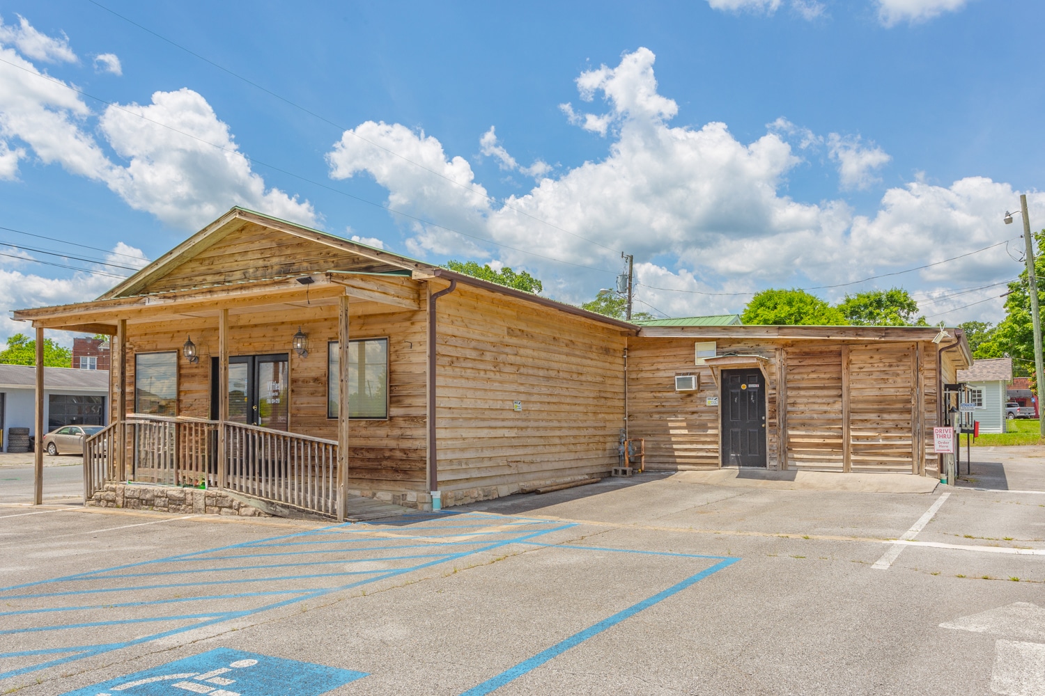 505 W 9th St, Chickamauga, GA for sale Building Photo- Image 1 of 33