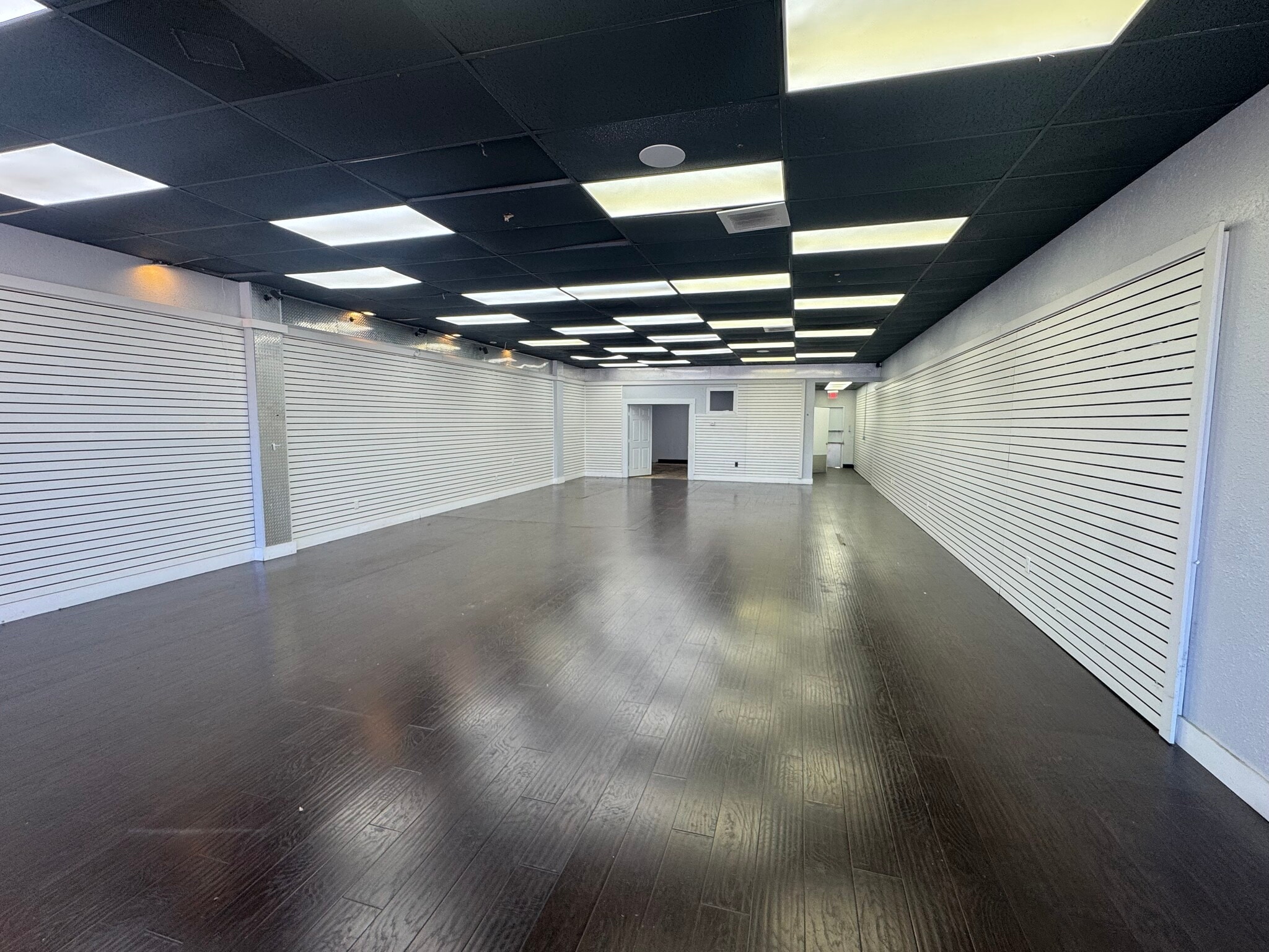 2121 Parmer Ln, Austin, TX for lease Interior Photo- Image 1 of 1