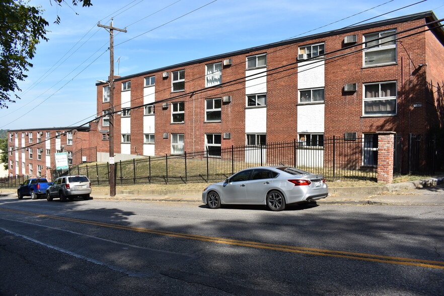 650-660 650-660 Straight St, Cincinnati, OH à vendre - Photo principale - Image 1 de 1