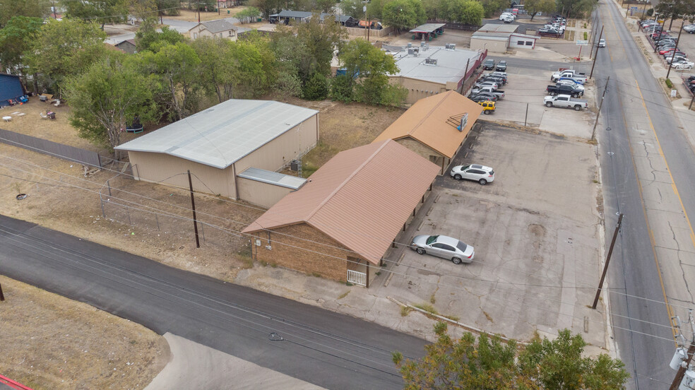 824 S Main St, Belton, TX for sale - Primary Photo - Image 1 of 18