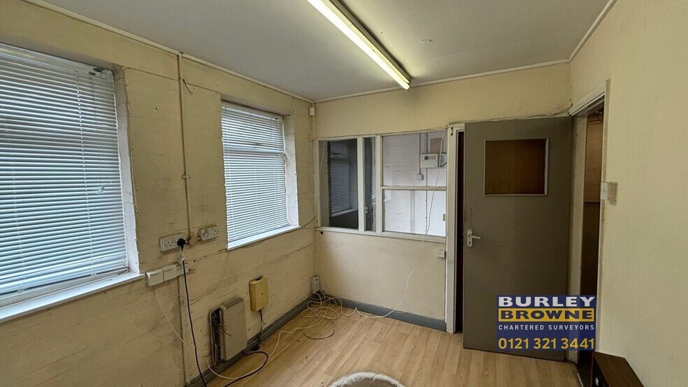 12 John St, Walsall à louer - Photo du bâtiment - Image 3 de 10