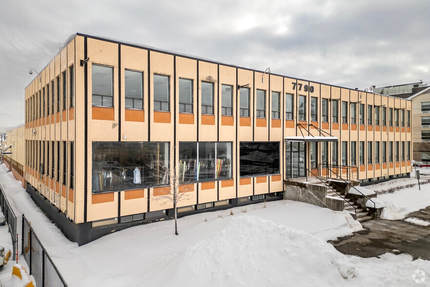 7790 Ch De La Côte-De-Liesse, Saint-Laurent, QC à louer - Photo du bâtiment - Image 3 de 6