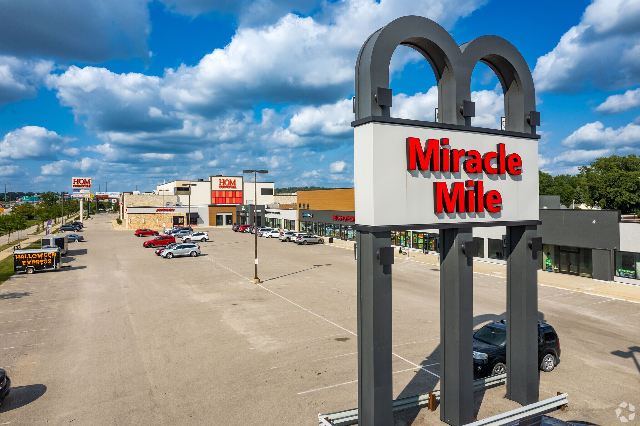 115 16th Ave NW, Rochester, MN à louer Photo du bâtiment- Image 1 de 6