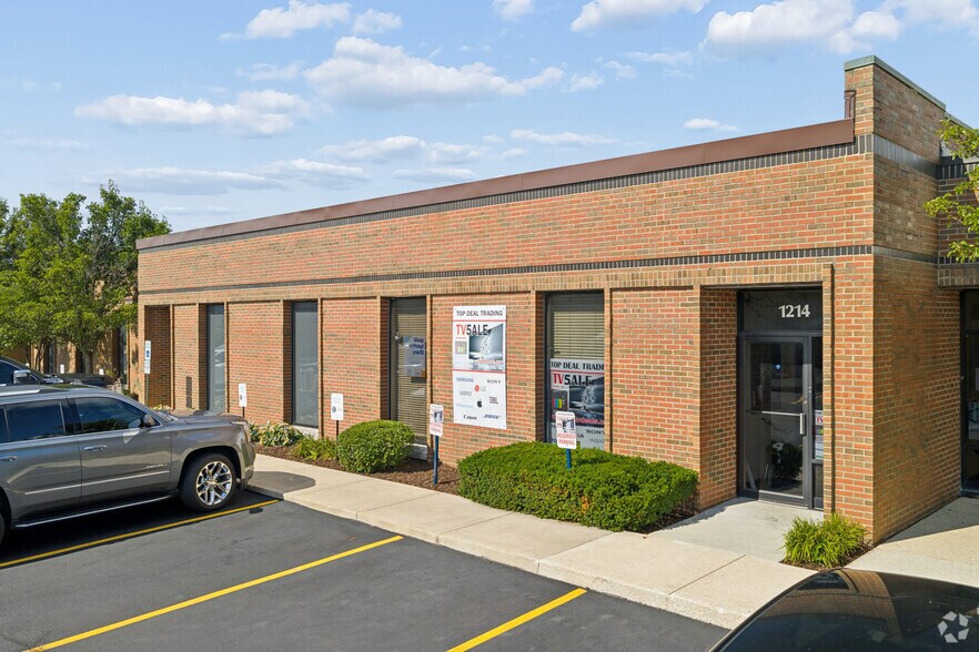 1200-1258 Remington Rd, Schaumburg, IL à louer - Photo du bâtiment - Image 1 de 31