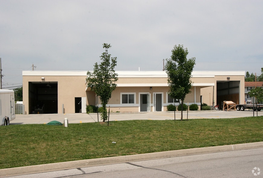 1324-1328 SW Market St, Lee's Summit, MO à louer - Photo principale - Image 2 de 28