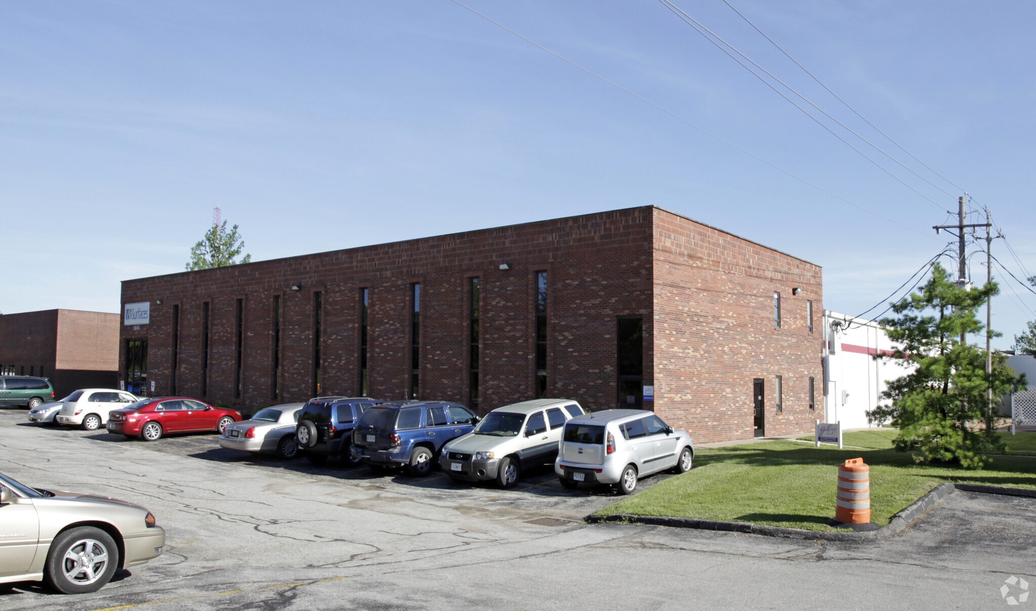 9245 Dielman Industrial Dr, Olivette, MO for lease Primary Photo- Image 1 of 5