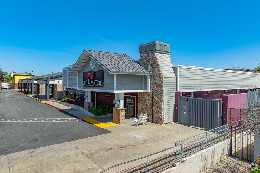 6245 Sunrise Blvd, Citrus Heights, CA à louer - Photo du bâtiment - Image 2 de 15