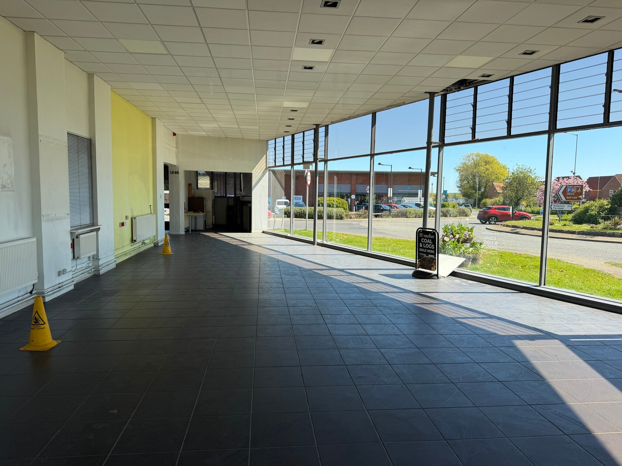 Piercy End, Kirkbymoorside for lease Interior Photo- Image 1 of 4
