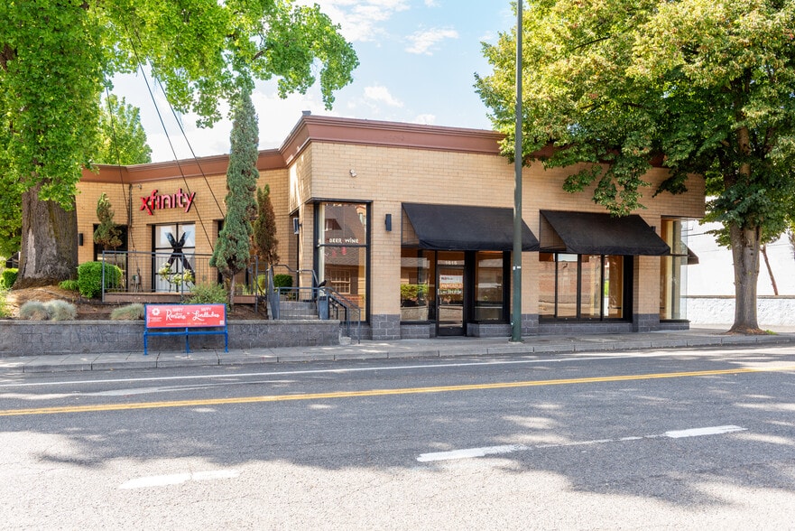 1403-1445 NE Weidler St, Portland, OR for lease - Building Photo - Image 1 of 8