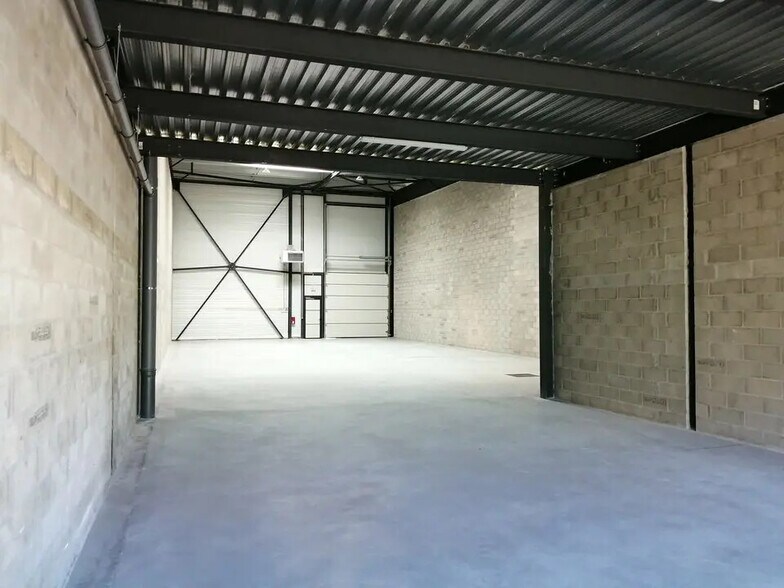 Flex dans Carquefou à louer - Photo du bâtiment - Image 3 de 7