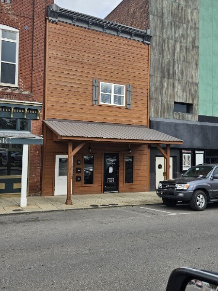 710 S Main St, Springfield, TN à louer Photo principale- Image 1 de 2