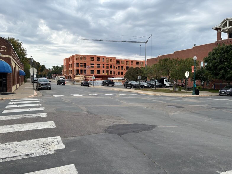 140 S Elm St, Waconia, MN for lease - Building Photo - Image 3 of 12