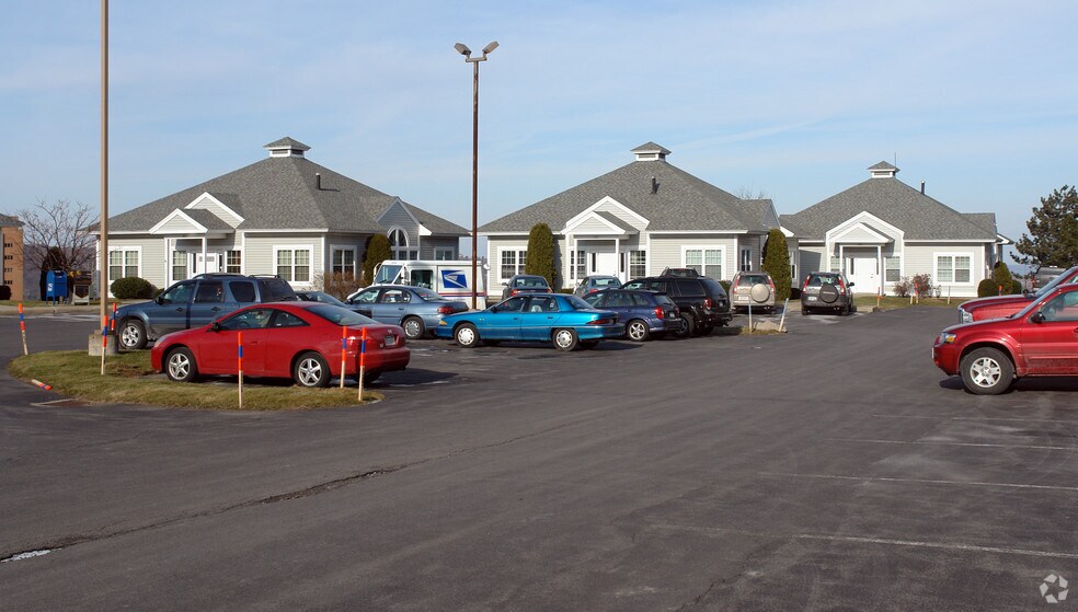 892 E Brighton Ave, Syracuse, NY à vendre - Photo du bâtiment - Image 2 de 7