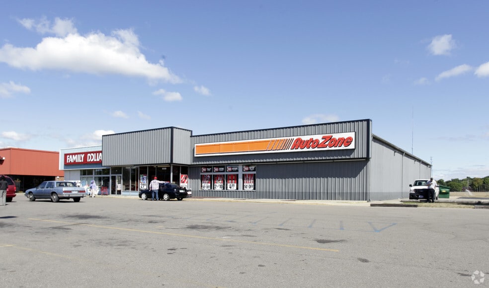 9091-9099 Old Us Highway 31, Berrien Springs, MI for sale - Primary Photo - Image 2 of 14