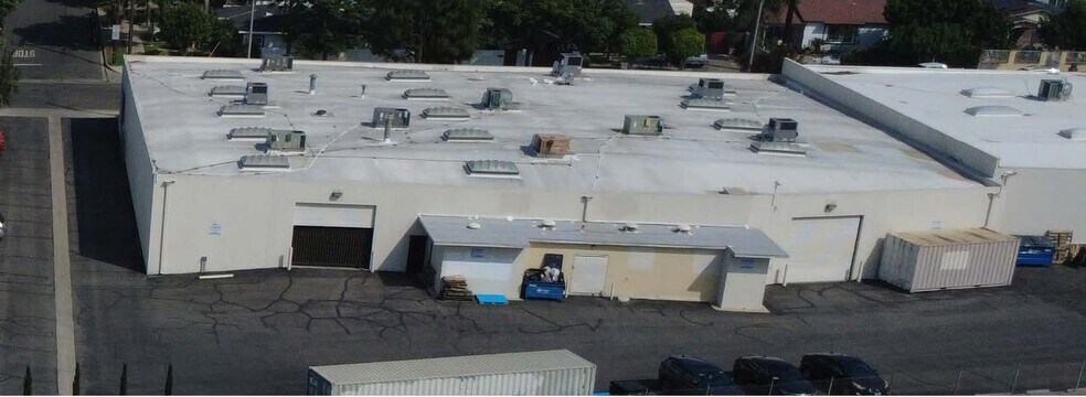 1014 Griswold Ave, San Fernando, CA à louer - Photo du bâtiment - Image 2 de 9