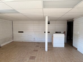 1601-1603 Woodland Ave, Duluth, MN for lease Interior Photo- Image 2 of 9