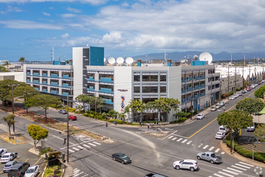 420 Waiakamilo Rd, Honolulu, HI à louer - Photo du bâtiment - Image 2 de 11