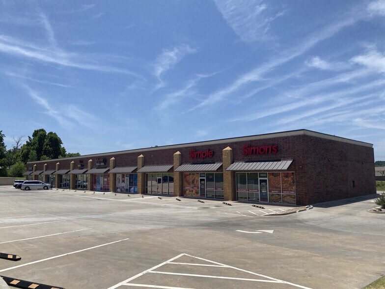 501 S Harrah Rd, Harrah, OK à louer - Photo du bâtiment - Image 2 de 7