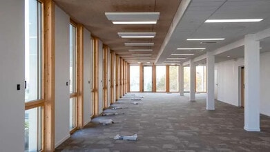Office in Villeurbanne for lease Building Photo- Image 2 of 6