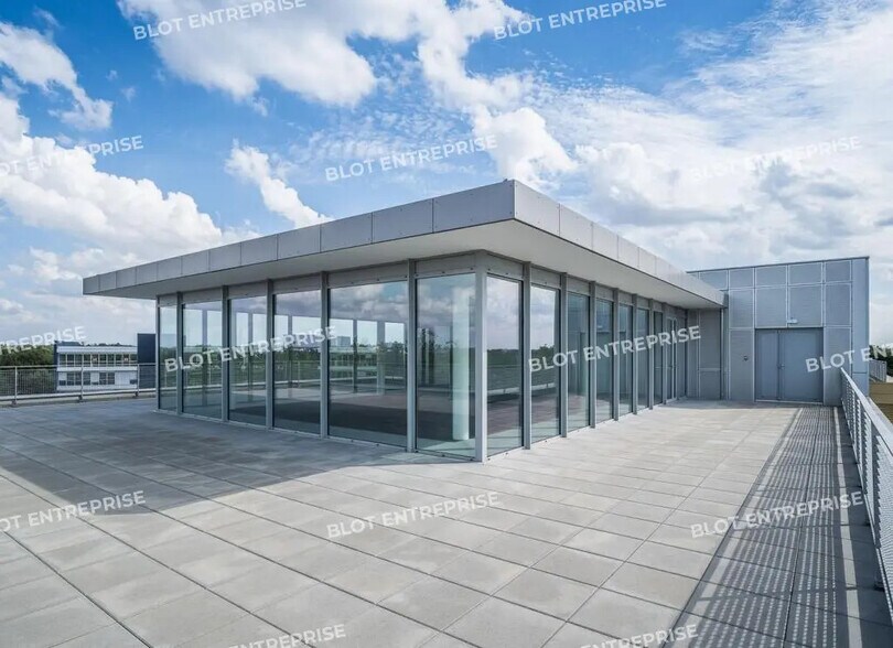 15 Bis Rue Christian Pauc, Nantes à louer - Photo du bâtiment - Image 3 de 24
