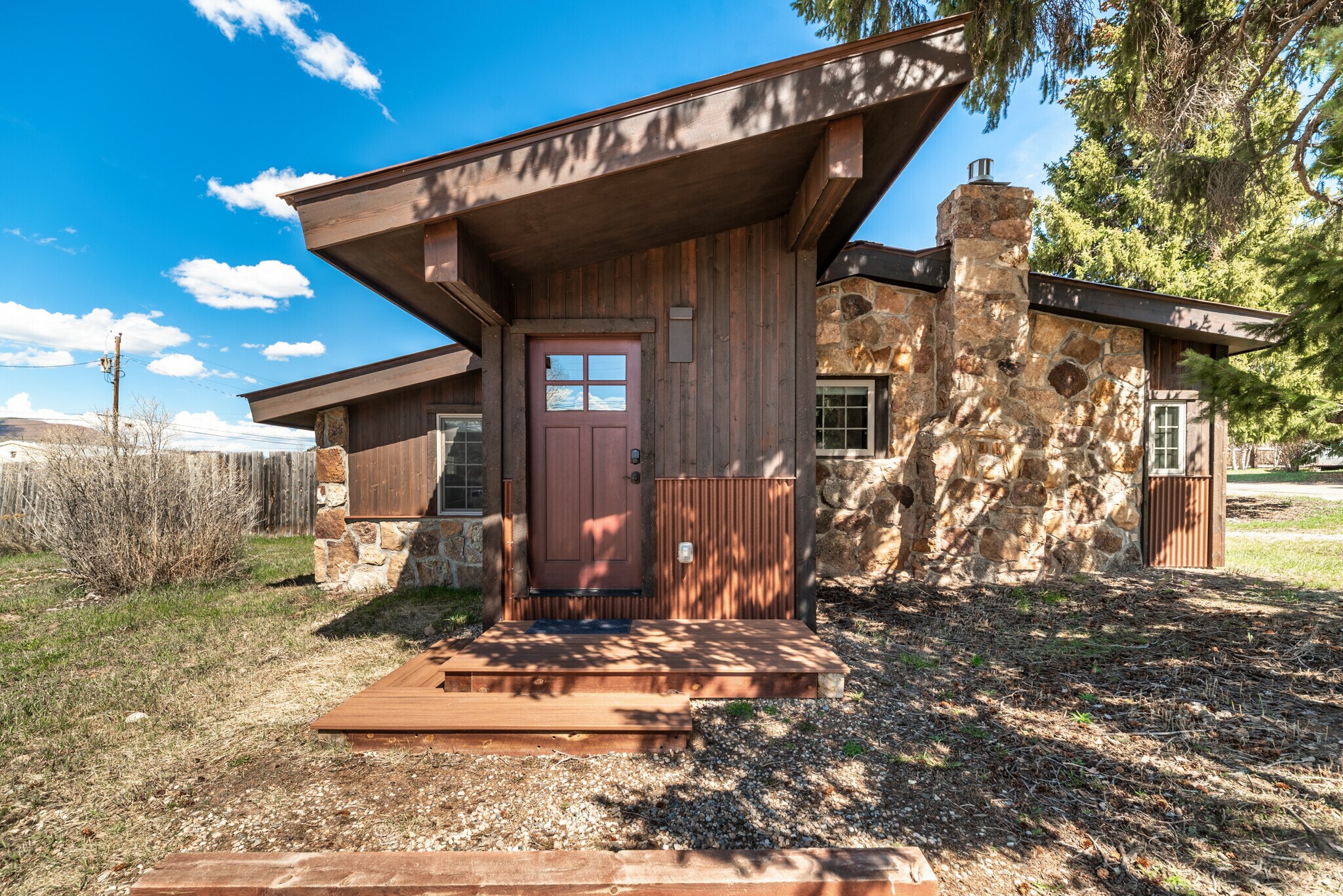 121 E Sumner Ave, Hot Sulphur Springs, CO à vendre Photo principale- Image 1 de 1