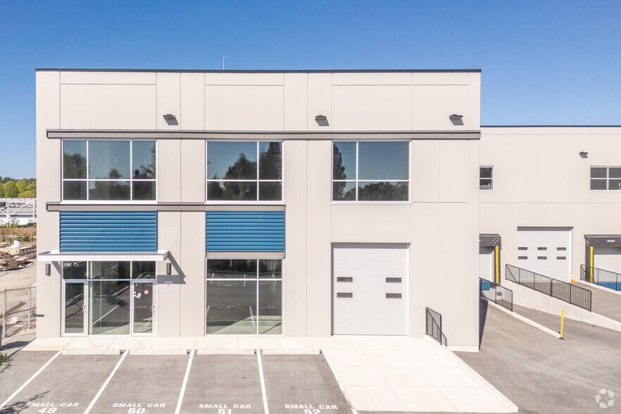 11920 Forge Pl, Richmond, BC à vendre - Photo du bâtiment - Image 2 de 5