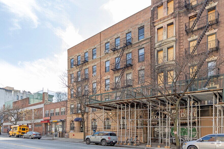 520-528 W 145th St, New York, NY à vendre - Photo du bâtiment - Image 3 de 11