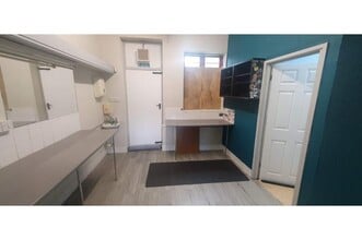 40 Newbolds Rd, Wolverhampton for lease Interior Photo- Image 2 of 2