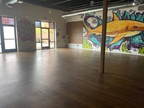 4330-4336 Commercial St SE, Salem, OR for lease Building Photo- Image 2 of 5