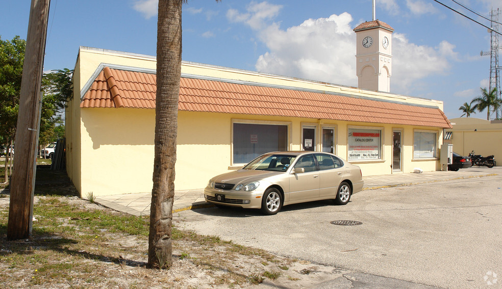 155 NE 1st St, Deerfield Beach, FL for lease - Building Photo - Image 2 of 2