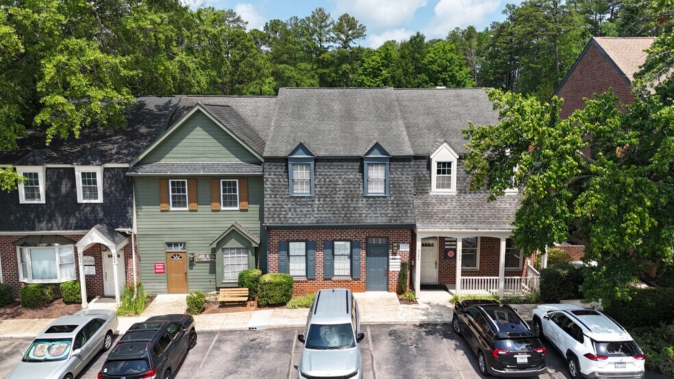 4088-4094 Barrett Dr, Raleigh, NC à louer - Photo du bâtiment - Image 1 de 11