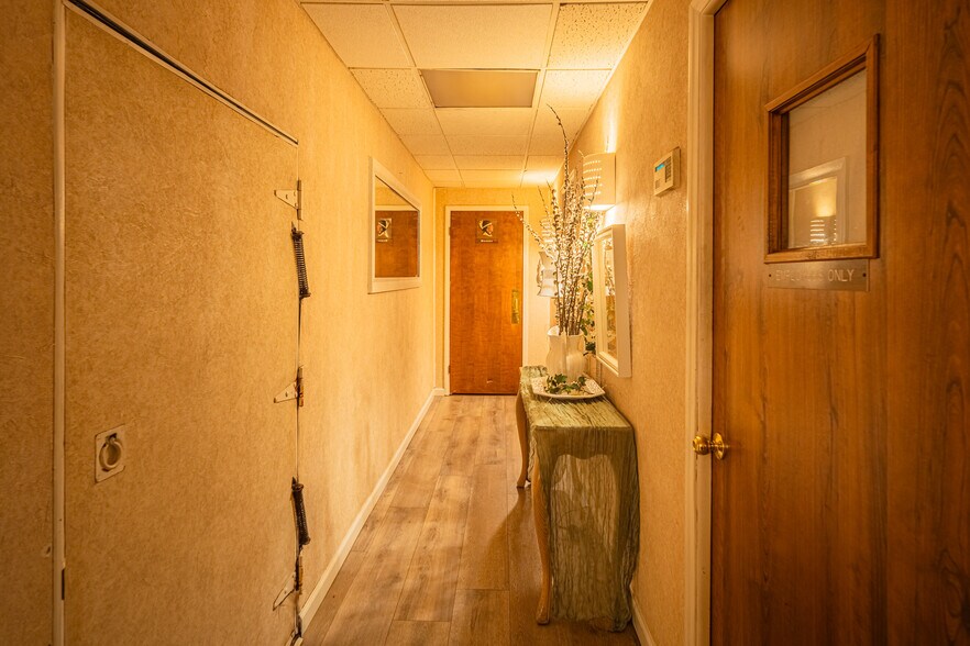 23 Sherman St, Coal Township, PA for sale - Interior Photo - Image 2 of 24