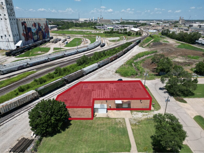 1953-1957 N Santa Fe St, Wichita, KS à louer - Photo du bâtiment - Image 3 de 5