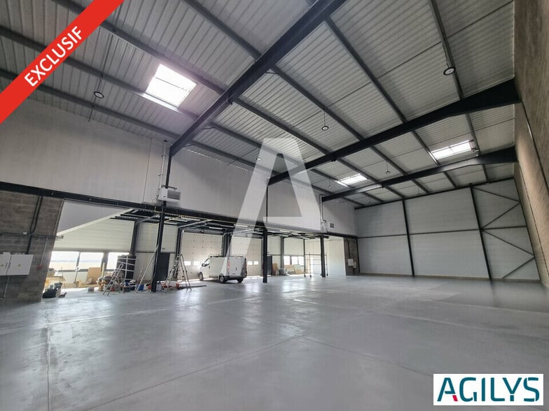 3 Rue Du Zephir, Villejust for lease - Building Photo - Image 1 of 6