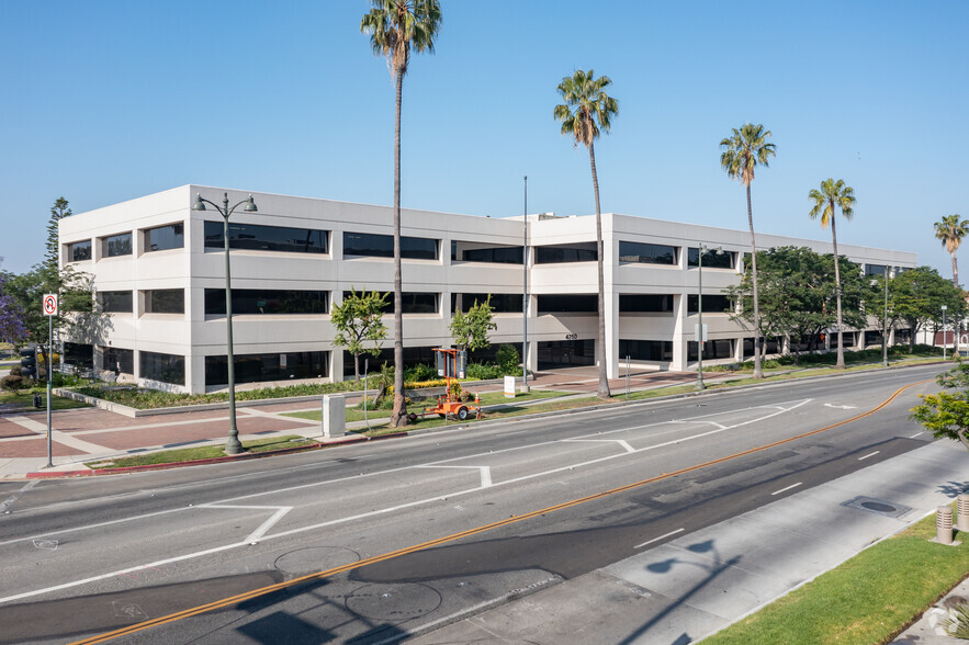 4750 Wilshire Blvd, Los Angeles, CA for sale - Primary Photo - Image 1 of 1