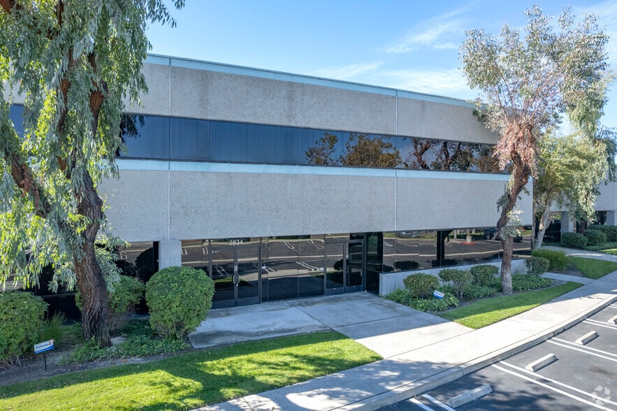 2820-2834 La Mirada Dr, Vista, CA for lease - Building Photo - Image 3 of 24