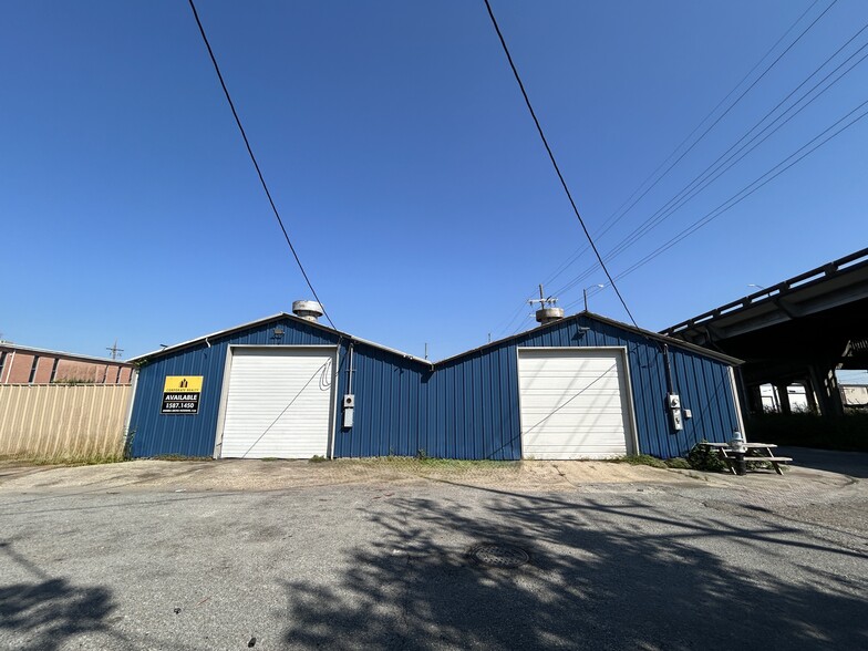 2557 Constitution Pl, New Orleans, LA for lease - Building Photo - Image 1 of 4