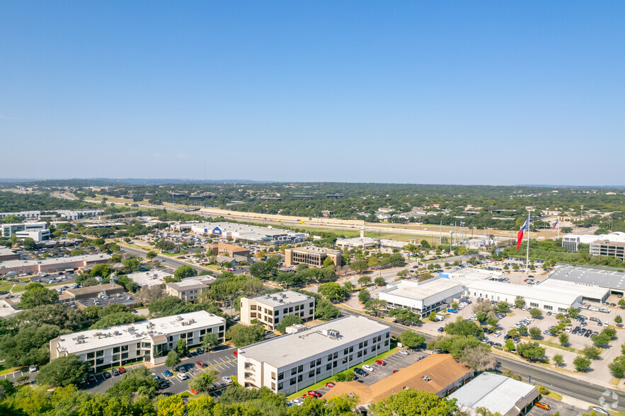 8217 Shoal Creek Blvd, Austin, TX for lease - Aerial - Image 3 of 3