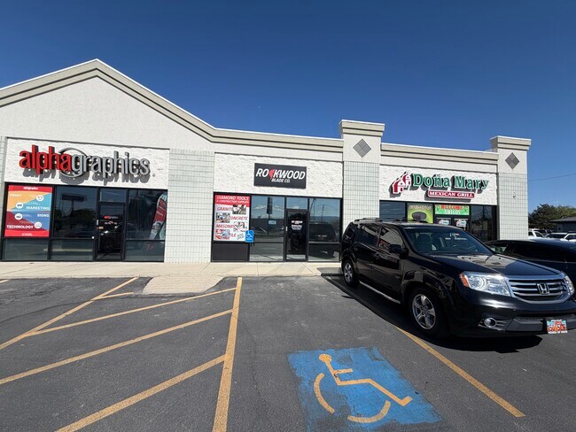 Plus de détails pour 1462-1470 N State St, Orem, UT - Commerce de détail à louer