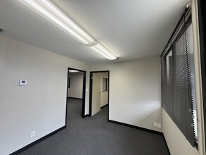 3281-3295 Industry Dr, Signal Hill, CA for lease Interior Photo- Image 2 of 5