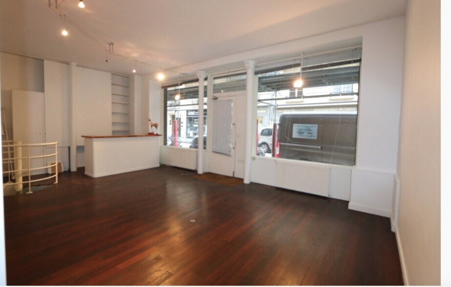 12 Rue Ernest Cresson, Paris à vendre - Photo du bâtiment - Image 2 de 10