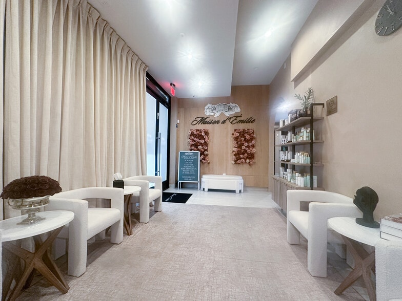 7225 Melrose Ave, Los Angeles, CA for sale - Interior Photo - Image 3 of 28