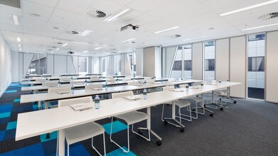 3 Acacia Pl, Notting Hill for lease Interior Photo- Image 2 of 2
